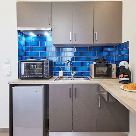 Live In A Funky & Renovated Studio Near Acropolis 아테네 외부 사진