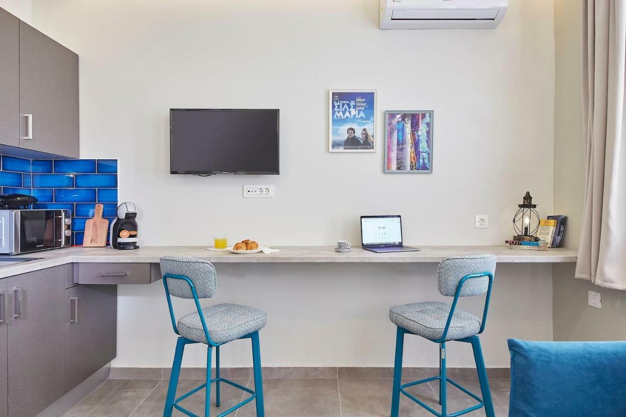 Live In A Funky & Renovated Studio Near Acropolis 아테네 외부 사진