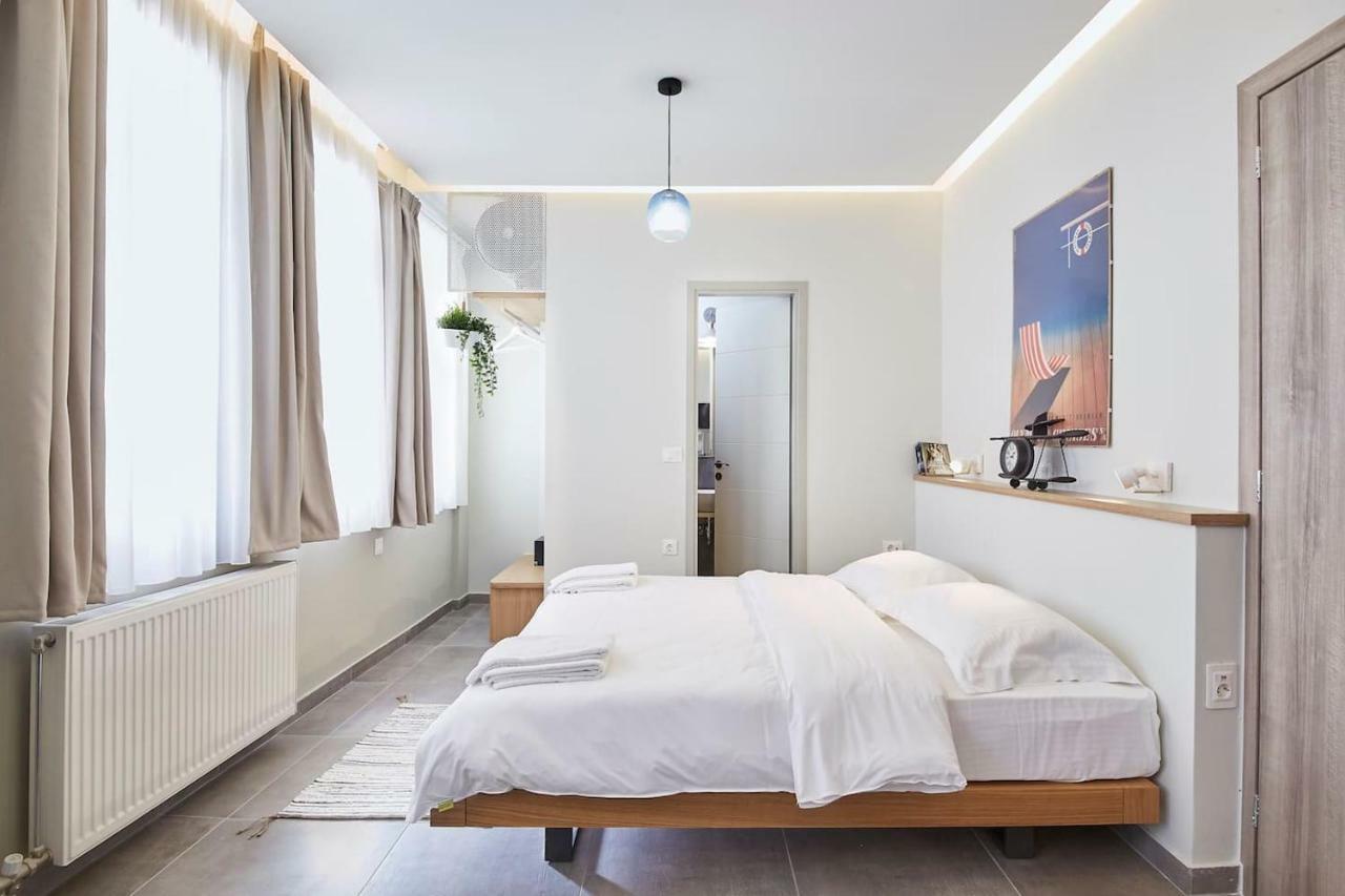 Live In A Funky & Renovated Studio Near Acropolis 아테네 외부 사진